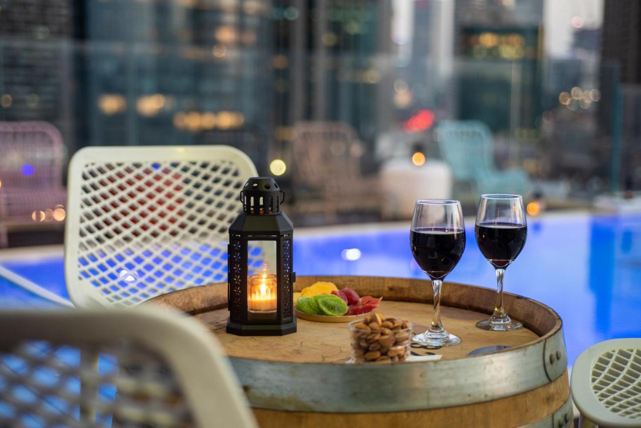 Hotel Indigo Tel Aviv - Diamond District By Ihg Giv'atayim Екстер'єр фото Wine tasting at the winery